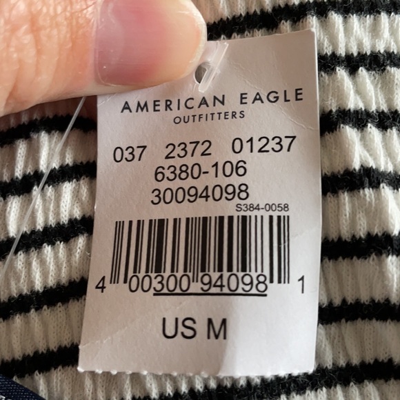 Crop top T-shirt - Picture 2 of 2